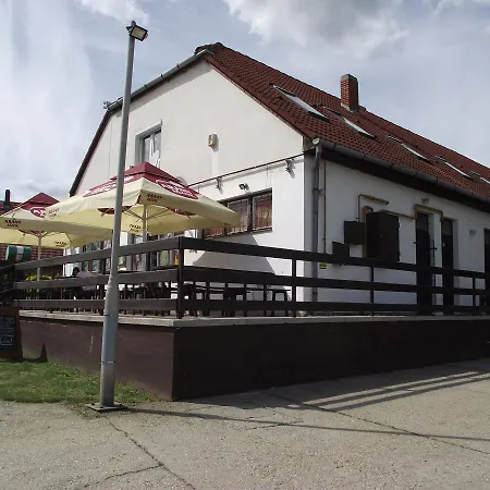 Otel Ms Sportszallo Kanije