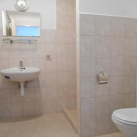 Otel Ms Sportszallo