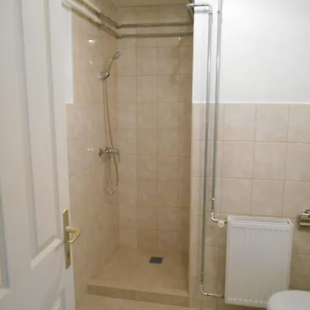 Ms Sportszallo Otel Kanije